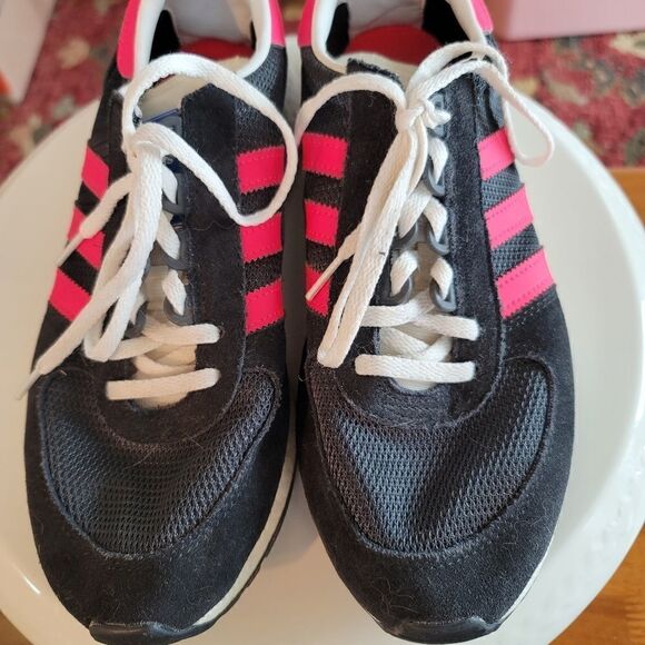 Adidas Running Shoes  - Picture 1 of 5